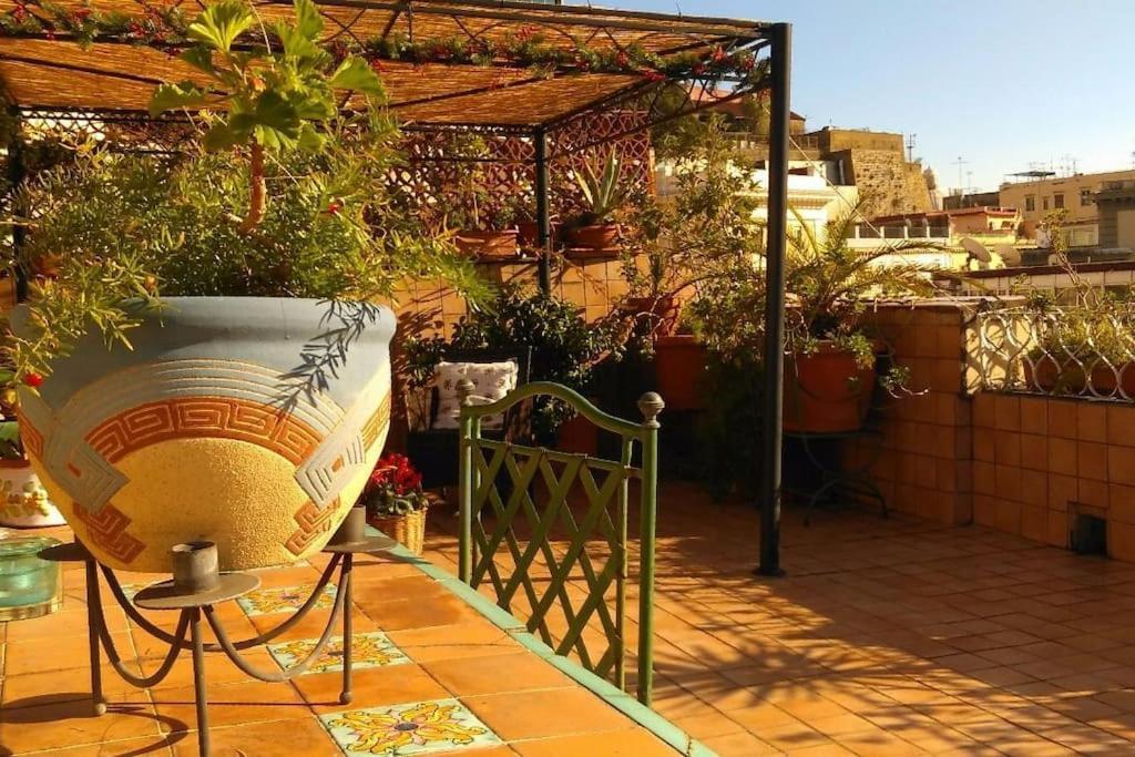 Apartmán Amazing Roof In The Heart Of Naples! Exteriér fotografie